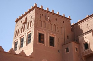 Torre de kasbah marroquino