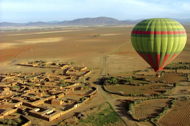 Ciel d Afrique voa com balao em Marrocos